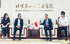 首尔科学综合大学院大学访问北京第二外国语学院